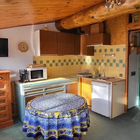 Confortable Pour 4 Personnes *